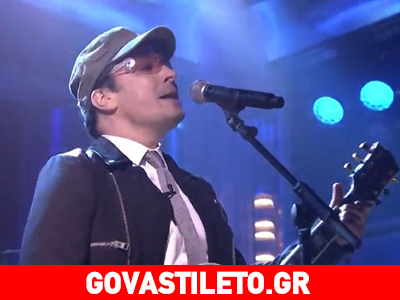 Ο Τζίμι Φάλον έγινε… Μπόνο και «εκτέλεσε» το κομμάτι του!